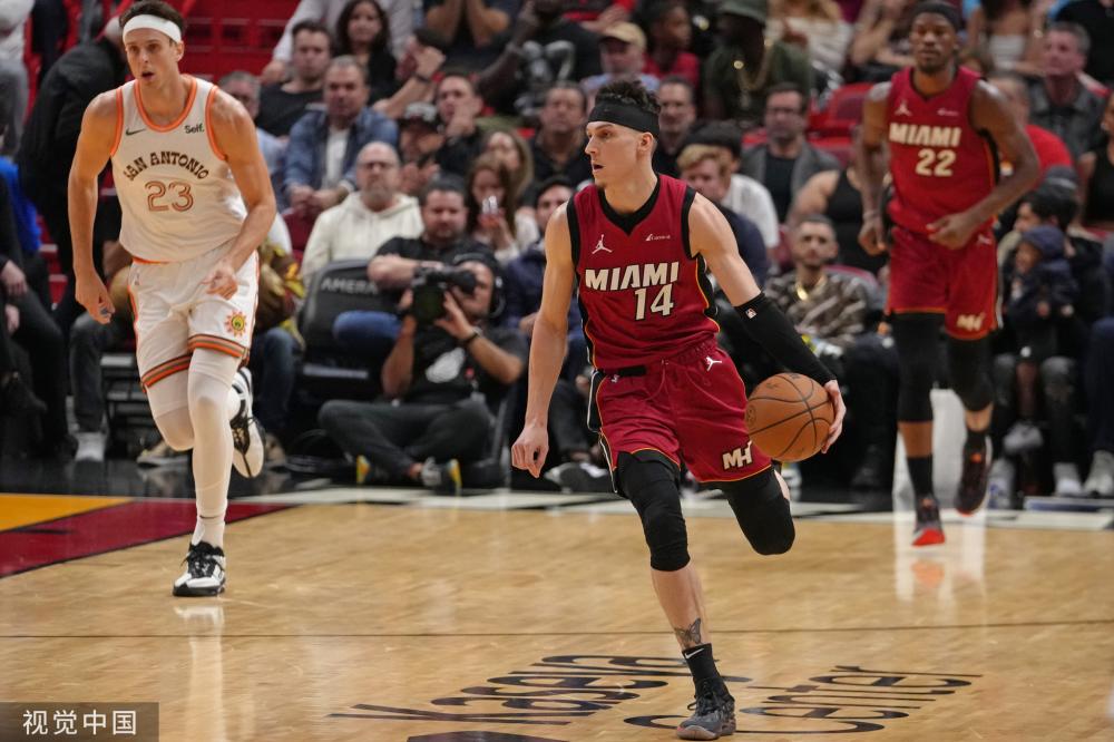 许多巨星在 许多巨星在